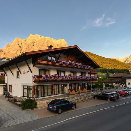 Rustika - Appartements & Spa Ehrwald Exterior foto