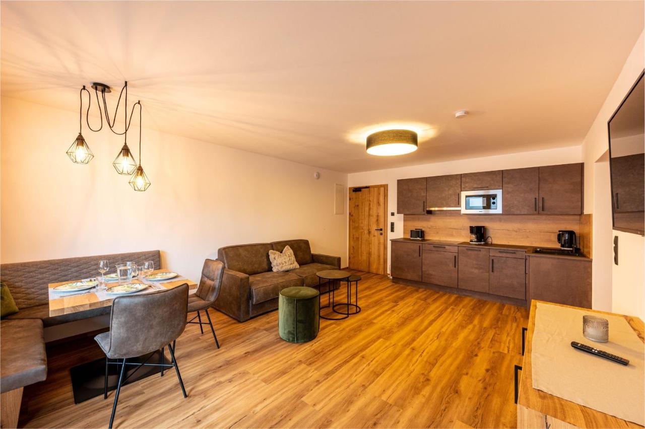Rustika - Appartements & Spa Ehrwald Exterior foto