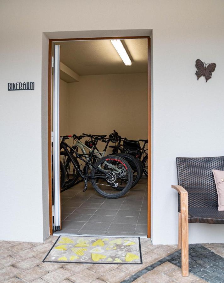 Rustika - Appartements & Spa Ehrwald Exterior foto