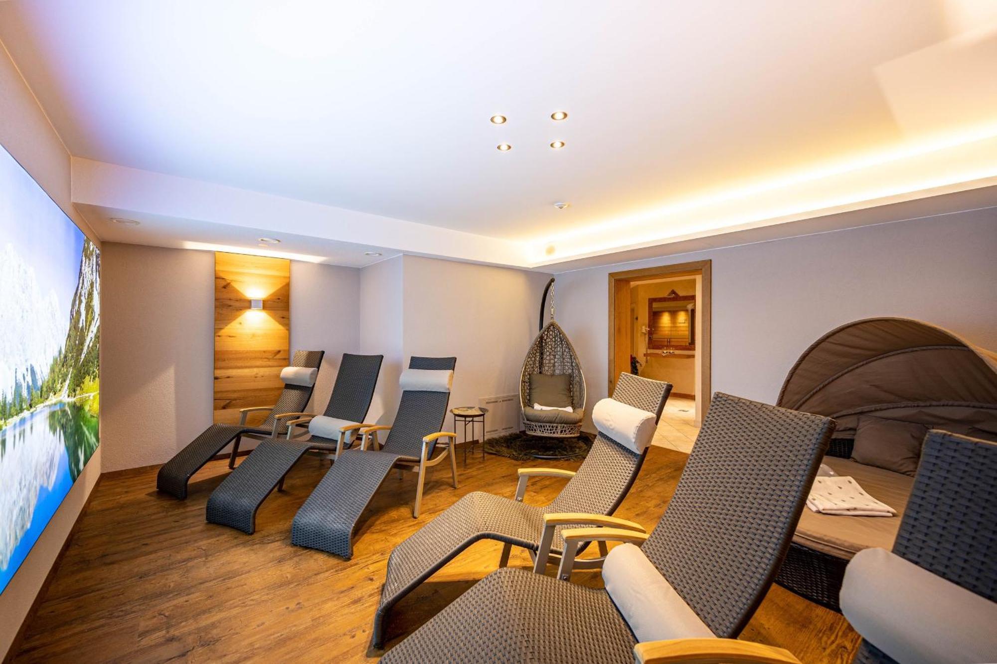 Rustika - Appartements & Spa Ehrwald Exterior foto