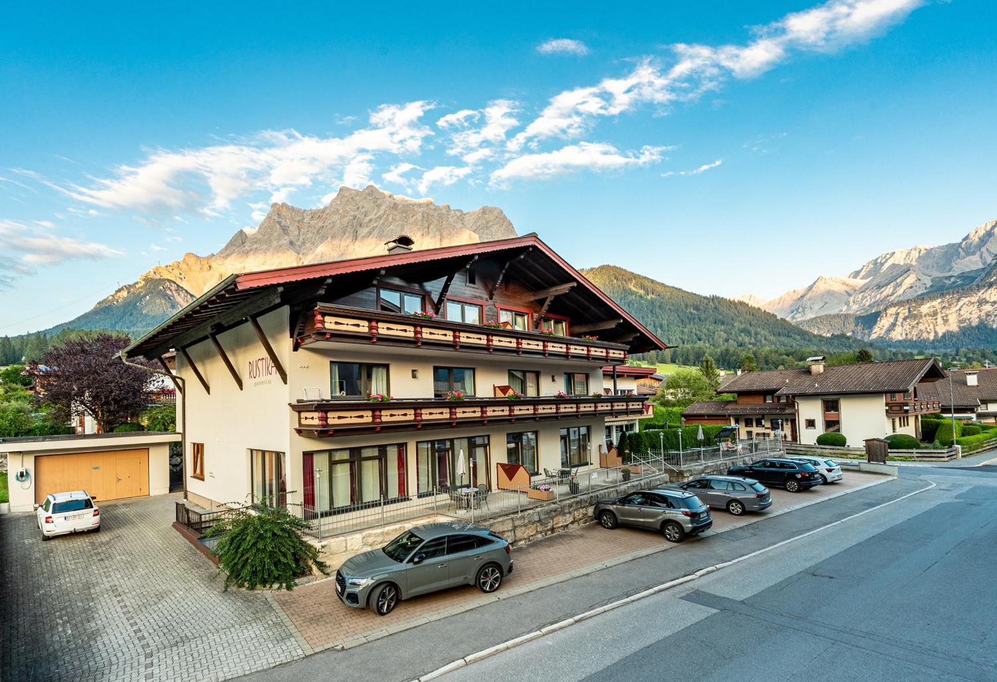 Rustika - Appartements & Spa Ehrwald Exterior foto